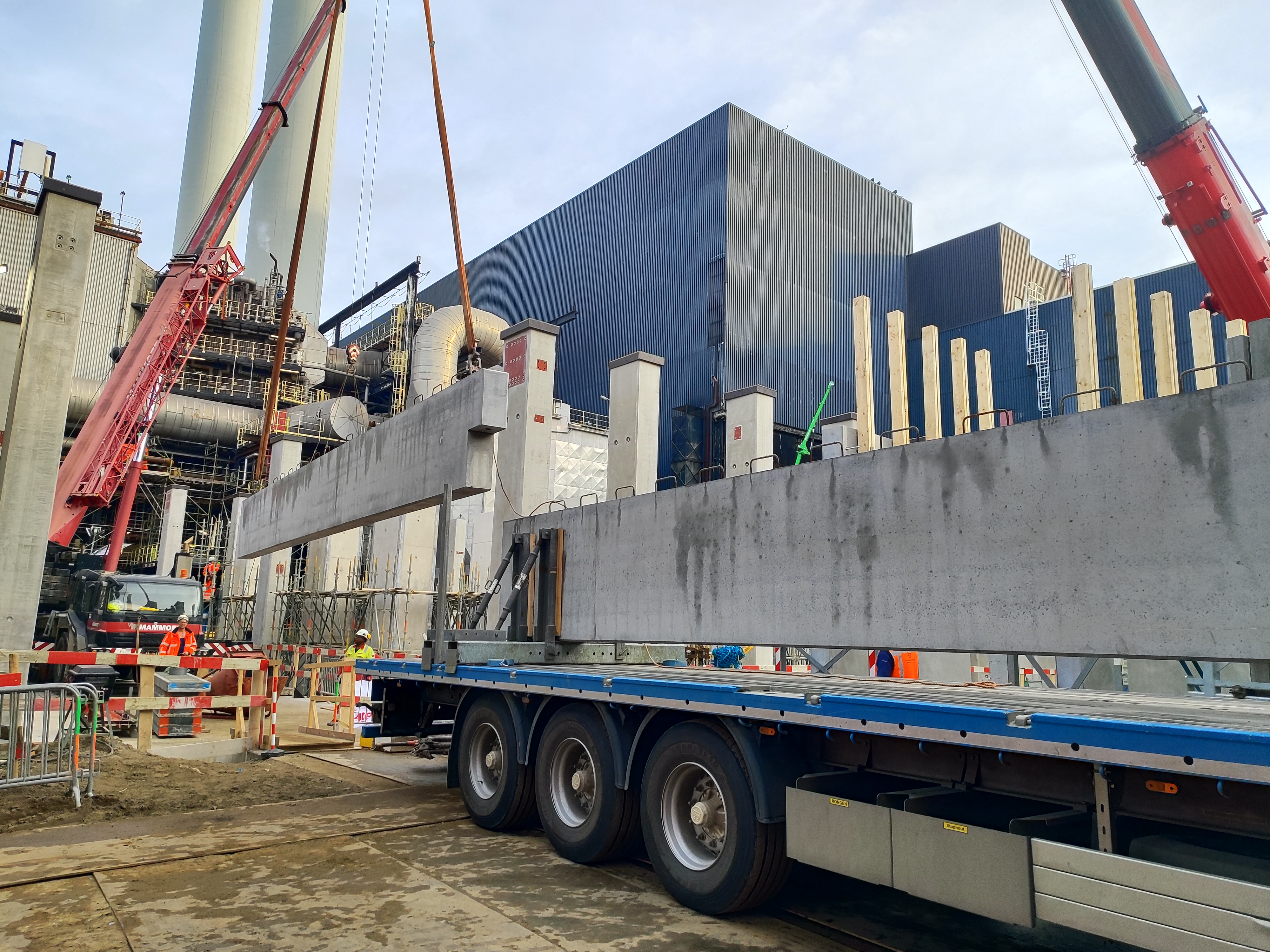 Van brand naar nieuwe turbinehal voor AVR in Rozenburg